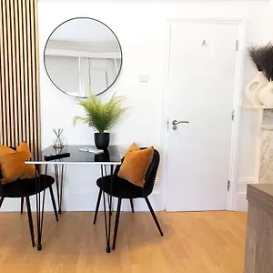 https://brunswick-central-brighton-regency-studio-by-the-sea.brighton-hotels-england.com